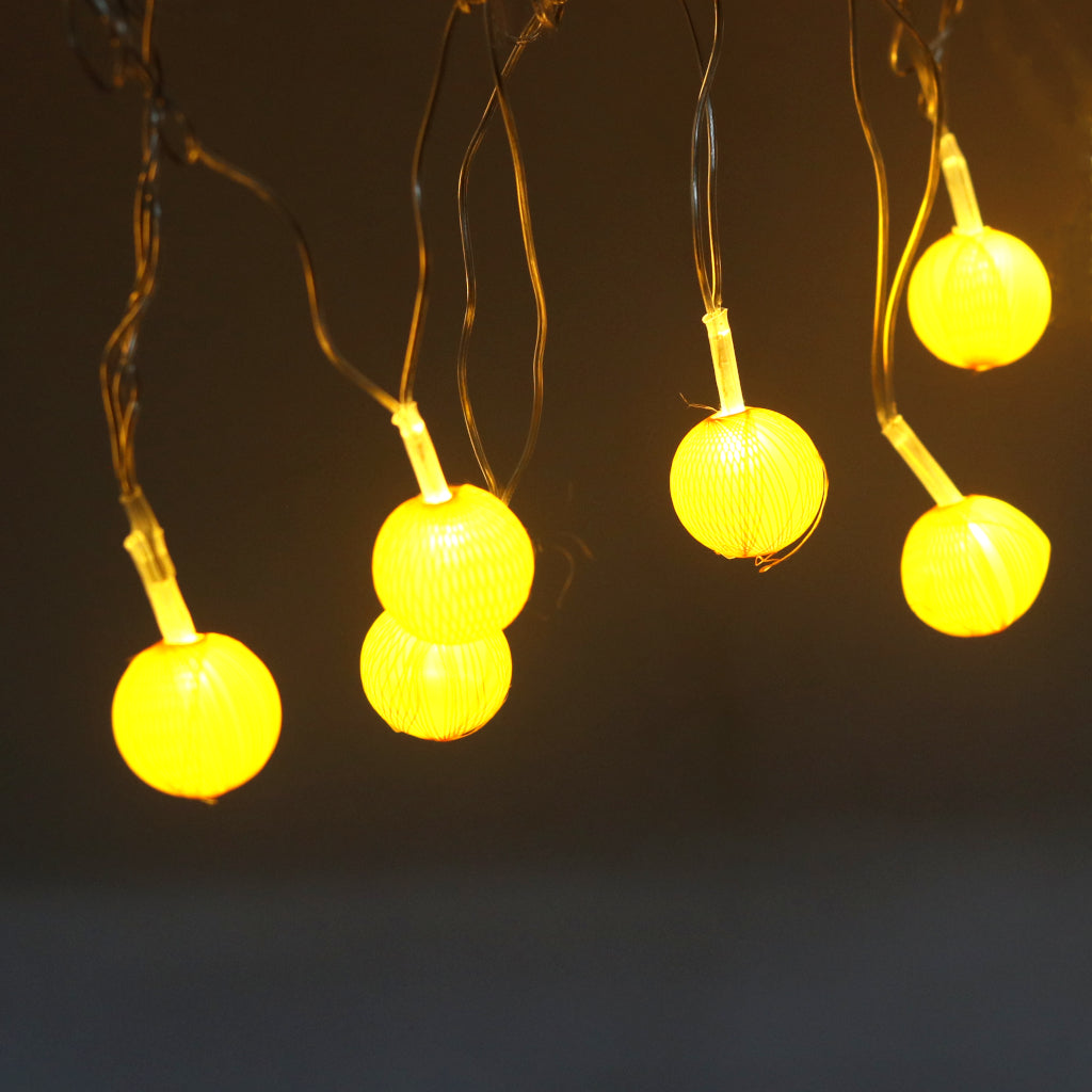Mini Yellow Thread Balls 14 LED String Fairy Lights