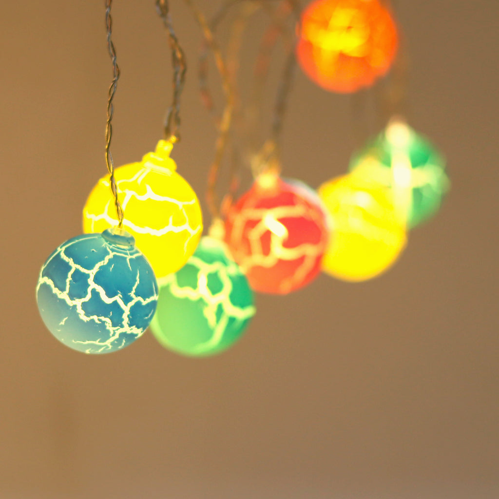 Crack Ball Shape 16 LED Pastel String Lights